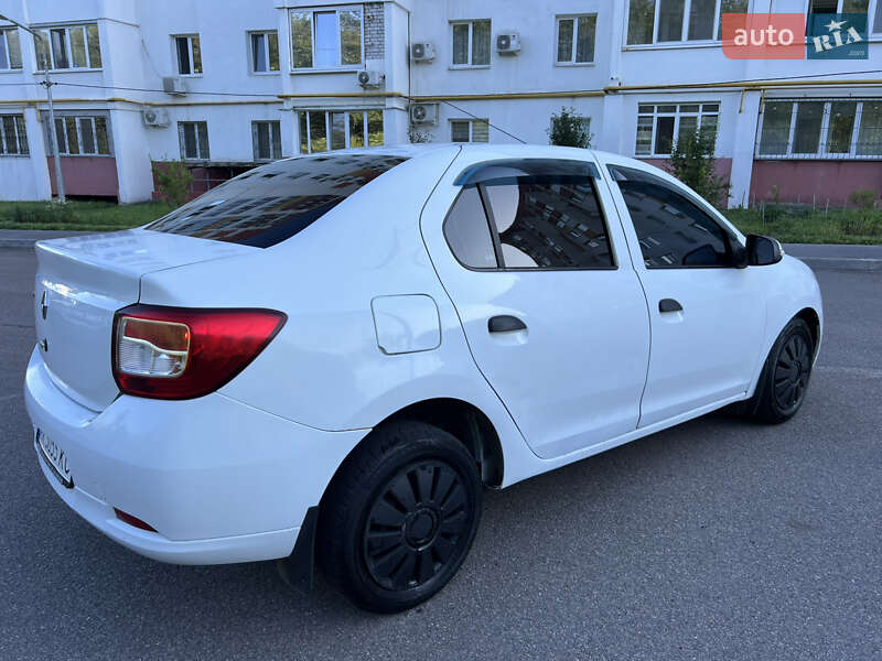 Седан Renault Logan 2013 в Харкові