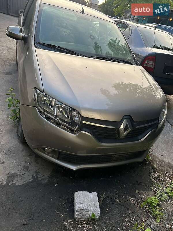 Седан Renault Logan 2013 в Киеве