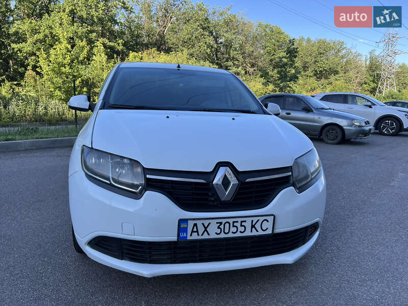 Седан Renault Logan 2013 в Харкові