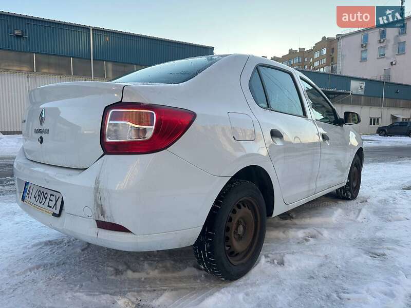 Седан Renault Logan 2016 в Киеве