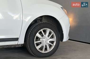 Седан Renault Logan 2019 в 