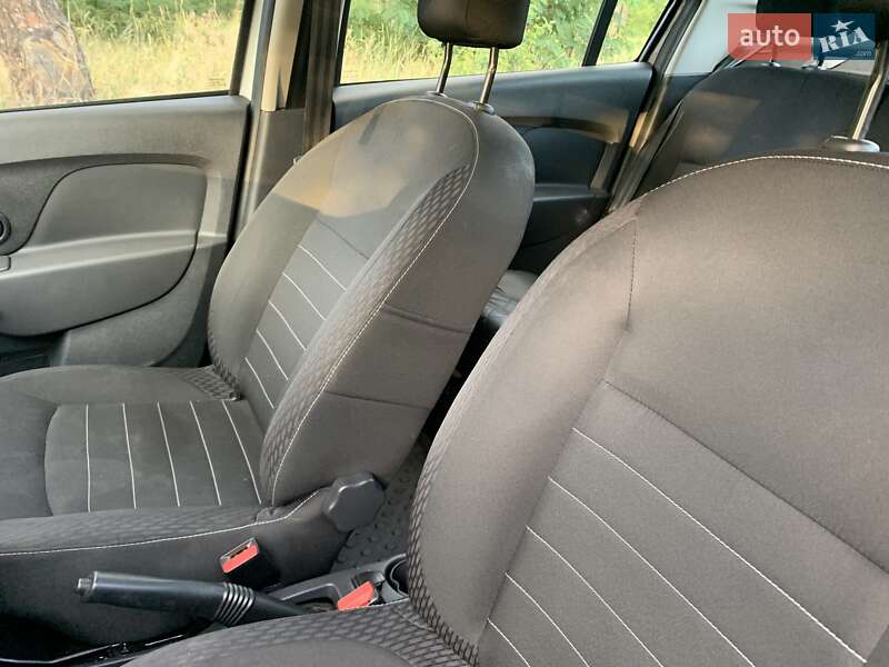 Седан Renault Logan 2020 в Києві