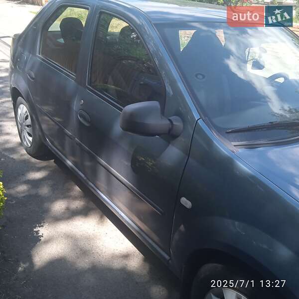 Седан Renault Logan 2010 в Виннице