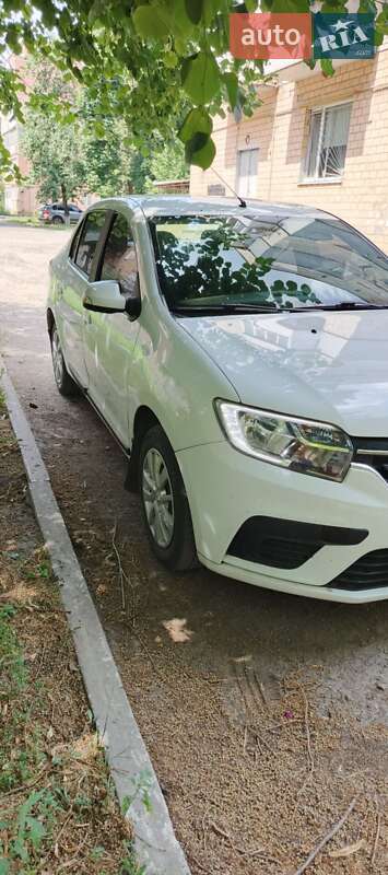 Седан Renault Logan 2019 в Знаменке