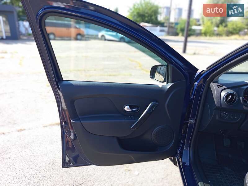 Седан Renault Logan 2020 в Киеве