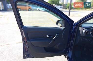 Седан Renault Logan 2020 в 