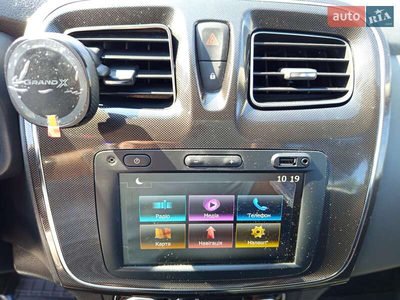 Седан Renault Logan 2020 в Киеве