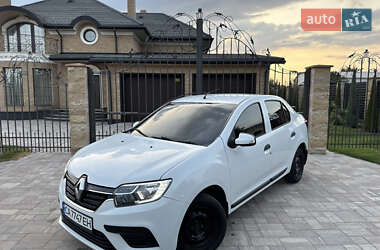 Седан Renault Logan 2017 в Умані