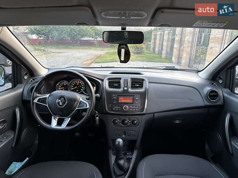 Седан Renault Logan 2017 в Умани