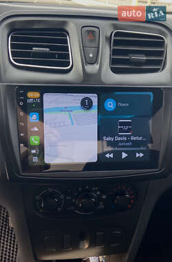 Седан Renault Logan 2019 в 
