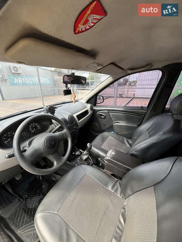 Седан Renault Logan 2009 в Кропивницком