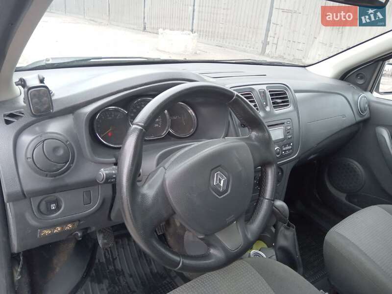 Седан Renault Logan 2013 в Запорожье