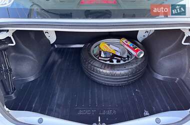 Седан Renault Logan 2021 в 