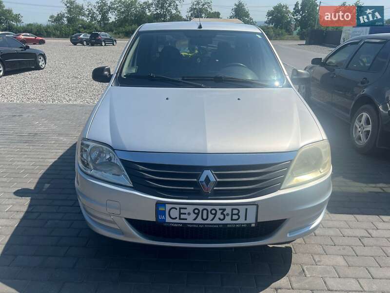 Renault Logan 2010