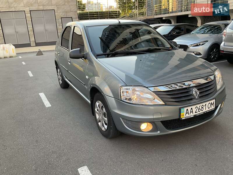 Седан Renault Logan 2011 в Киеве