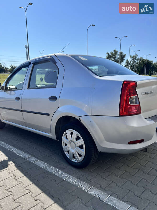 Седан Renault Logan 2010 в Києві