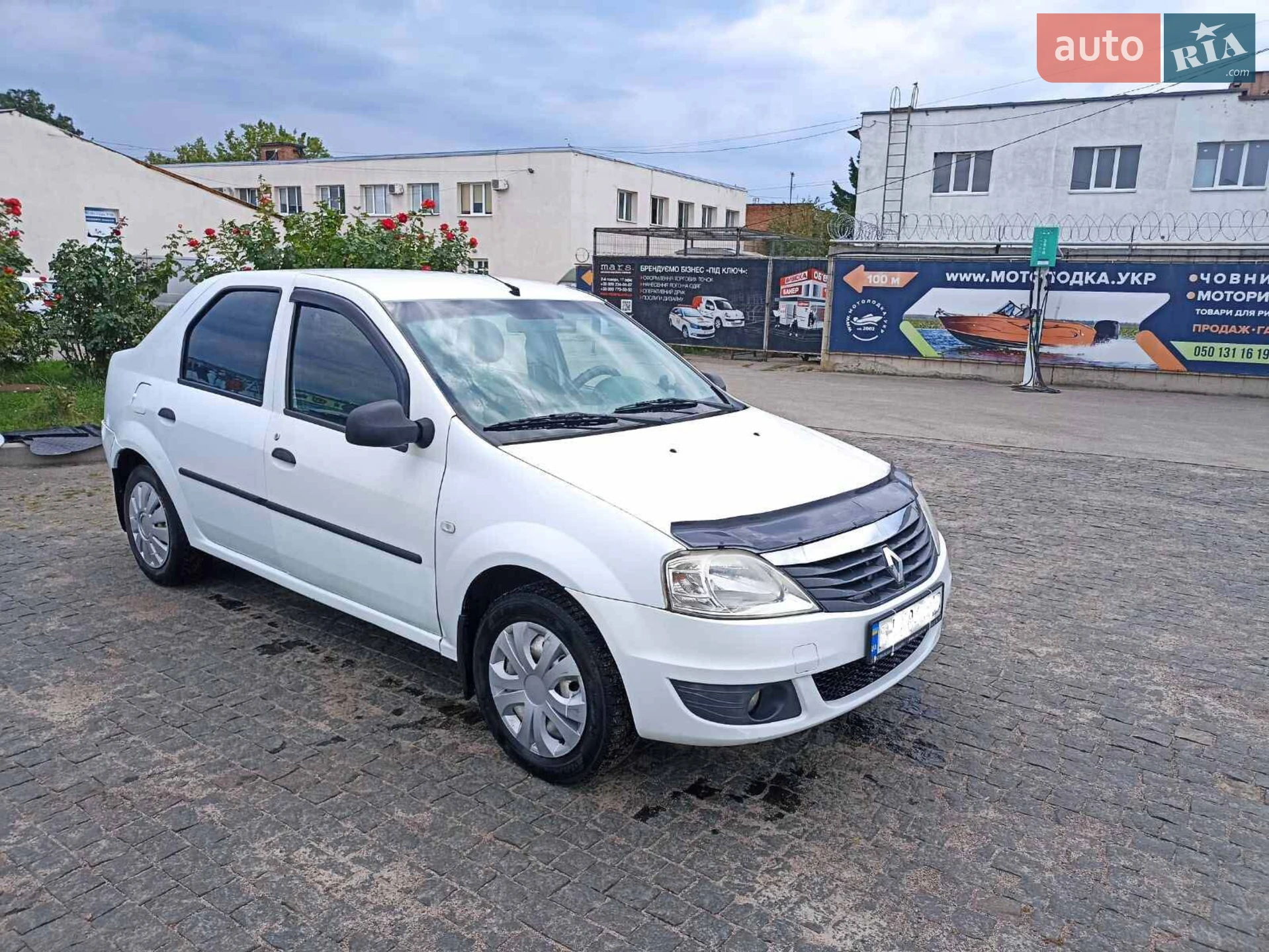 2011 Renault Logan - мініатюра 2