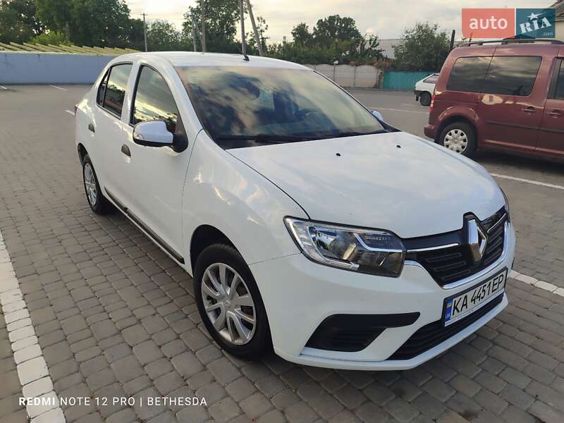 Renault Logan 2021