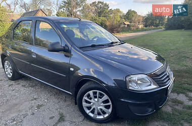 Седан Renault Logan 2012 в Лозовій