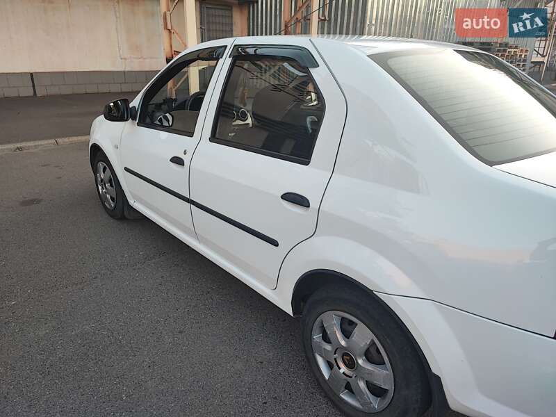 Седан Renault Logan 2012 в Кривом Роге