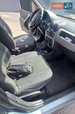 Седан Renault Logan 2010 в 
