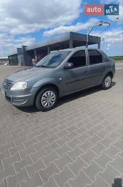 Седан Renault Logan 2010 в 