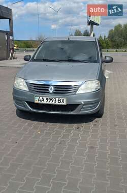 Седан Renault Logan 2010 в 