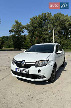 Седан Renault Logan 2013 в Каневе