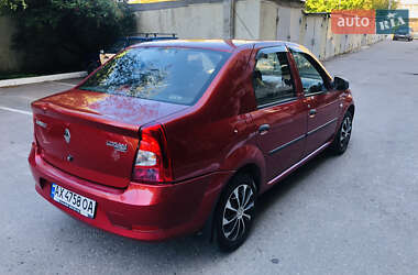 Седан Renault Logan 2011 в 