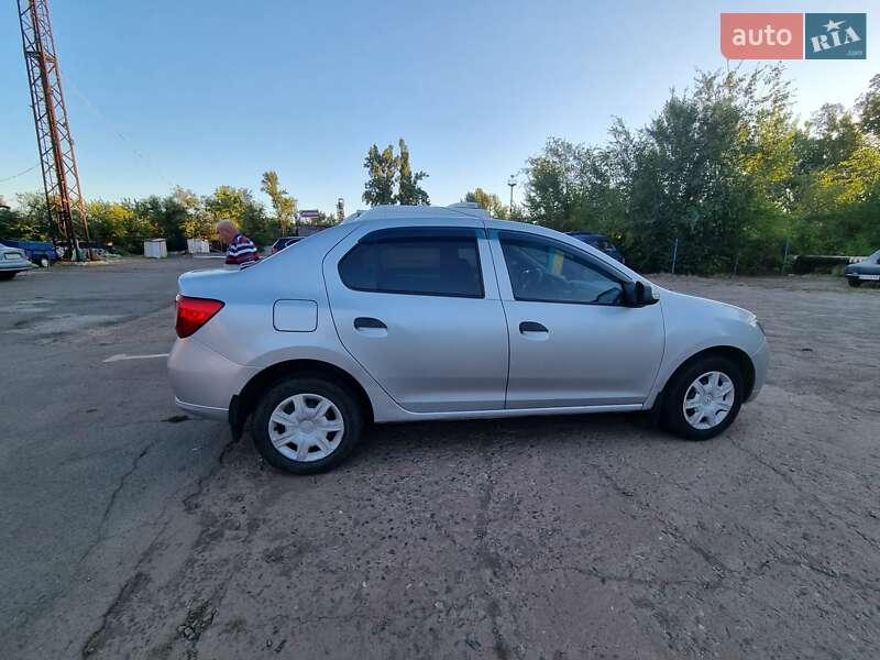 Седан Renault Logan 2013 в Кривом Роге