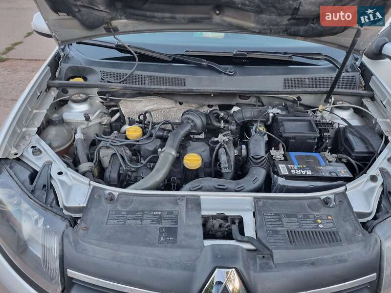 Седан Renault Logan 2013 в Кривом Роге