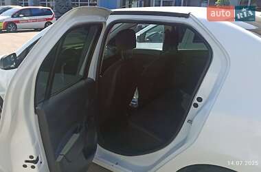 Седан Renault Logan 2017 в 