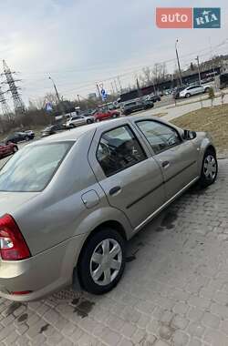 Седан Renault Logan 2011 в Львове
