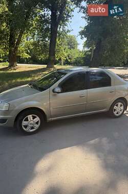 Седан Renault Logan 2011 в Синельниковому