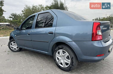 Седан Renault Logan 2011 в Черновцах
