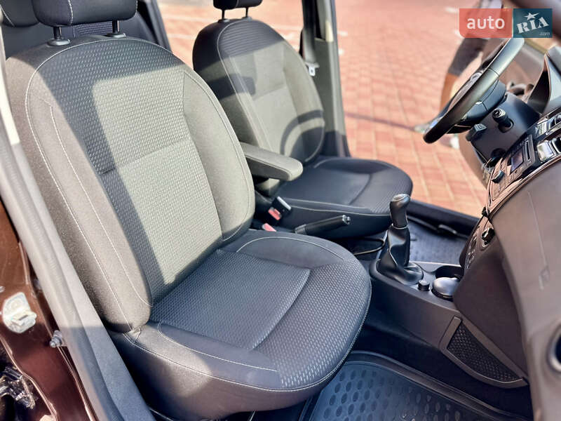 Седан Renault Logan 2017 в Одессе