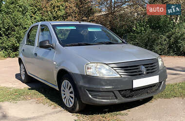 Седан Renault Logan 2011 в 
