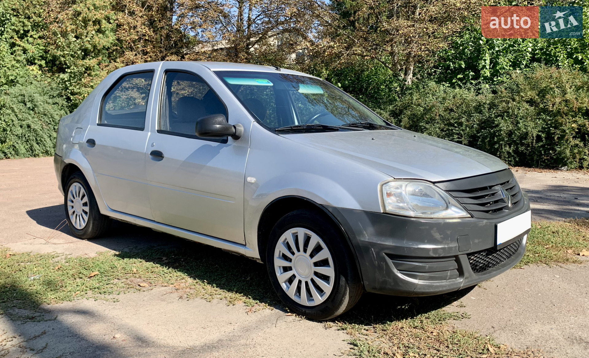 2011 Renault Logan - мініатюра 13