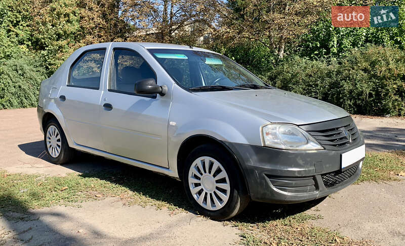 Седан Renault Logan 2011 в Переяславі