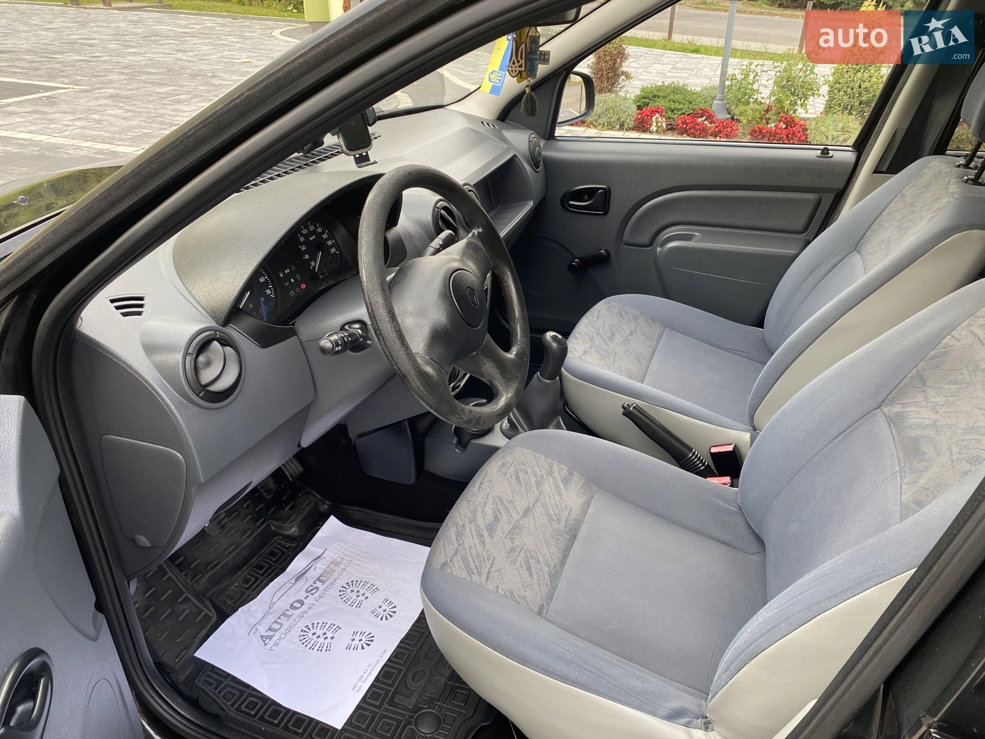 2010 Renault Logan - мініатюра 7