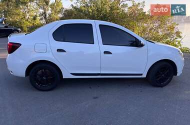 Седан Renault Logan 2019 в 