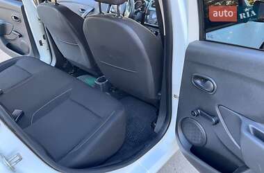 Седан Renault Logan 2019 в 
