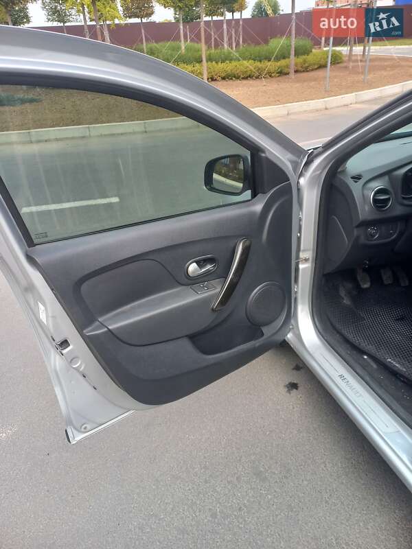 Седан Renault Logan 2018 в Умани