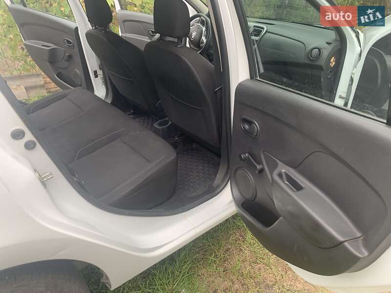 Renault Logan 2019 Renault Logan 2019