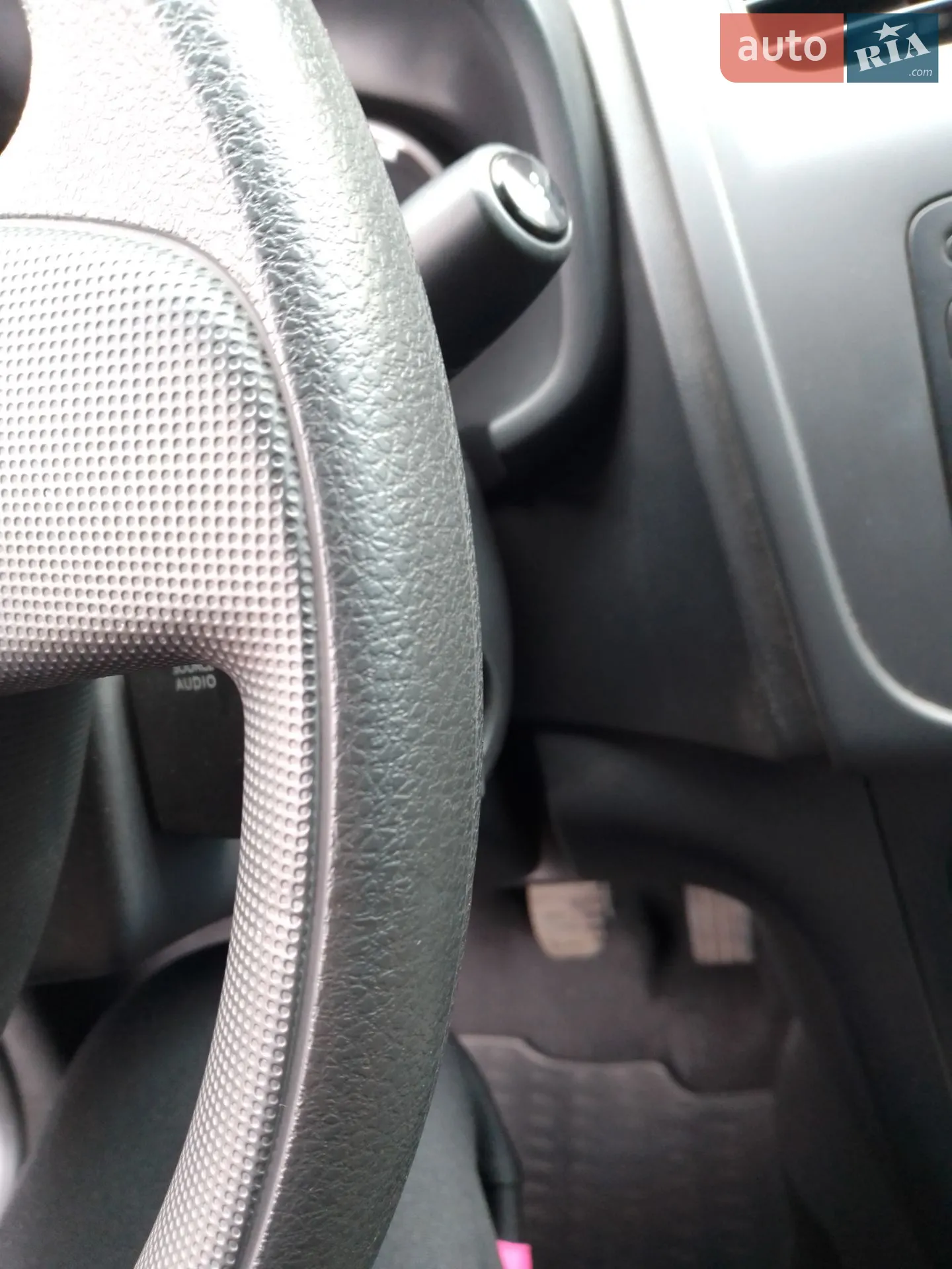 2014 Renault Logan - мініатюра 2