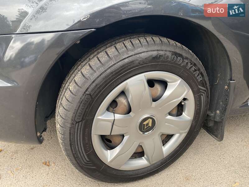 Седан Renault Logan 2010 в Днепре