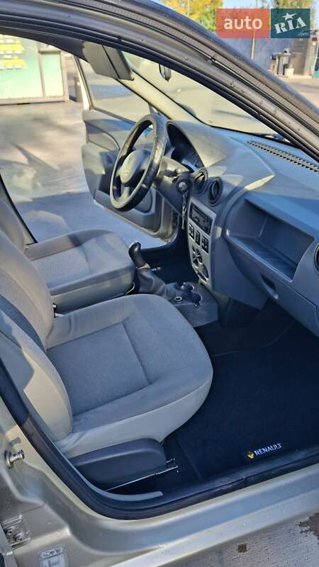 Универсал Renault Logan 2012 в Киеве фото 8 Универсал Renault Logan 2012 в Киеве