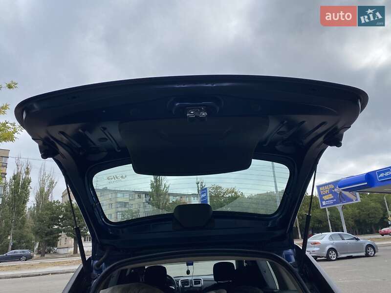 Универсал Renault Logan 2019 в Николаеве