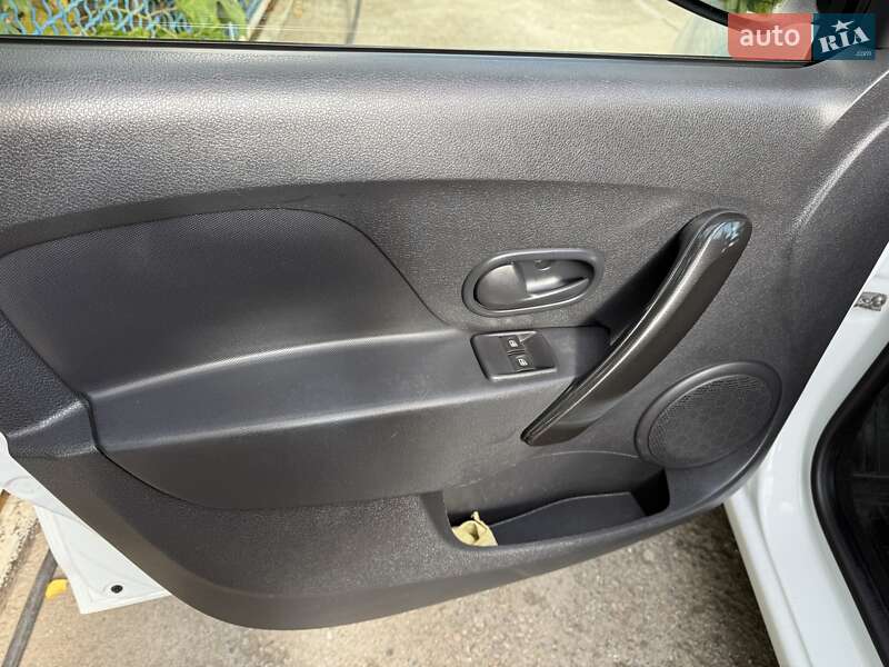 Седан Renault Logan 2019 в Києві