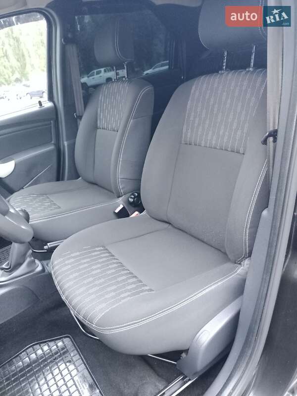 Седан Renault Logan 2011 в Полтаве фото 26 Седан Renault Logan 2011 в Полтаве